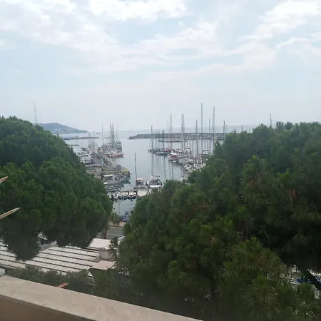 La Casa Del Poeta Fronte Mare Apartment Sanremo