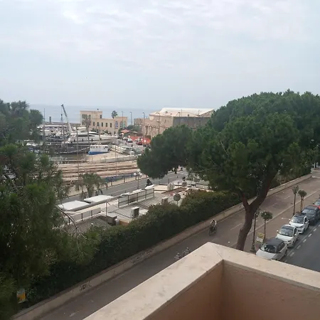Appartamento La Casa Del Poeta Fronte Mare Sanremo