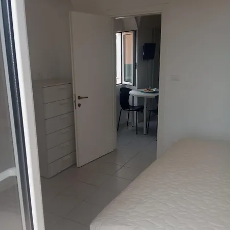 La Casa Del Poeta Fronte Mare Appartamento Sanremo